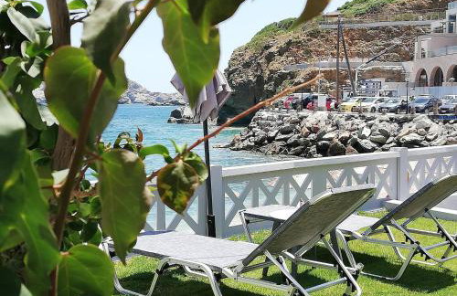 LENICO Seafront Villa - Photo 36