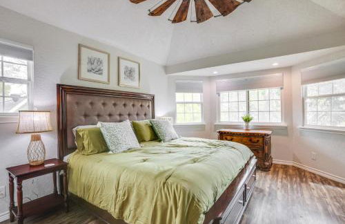 Backyard, Deck and Fire Pit Conroe Getaway - Foto 15