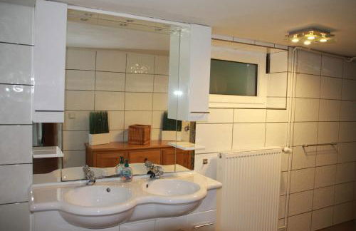 Ferienhaus Winterberg für 12 Personen Sauna Garten Garage Hund - Photo 15