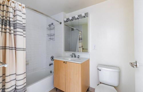 Blueground LIC pool gym nr parks NYC-1789 - Foto 12