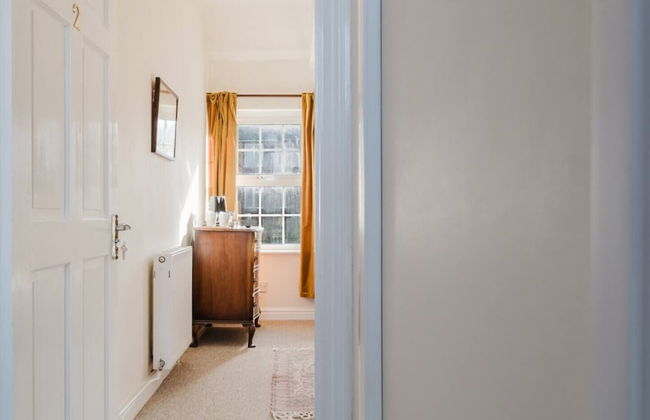 Idyllic Foodie Retreat above Silks Pub - Foto 12