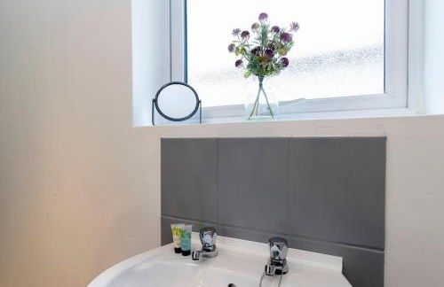 Town centre & all the comforts! - Foto 35