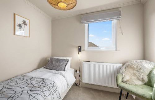 Luxury Plymouth Work & Stay House - Photo 33