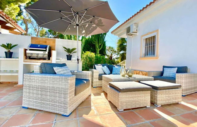 Charming Villa With Private Swimming Pool Near the Sea - Foto 12