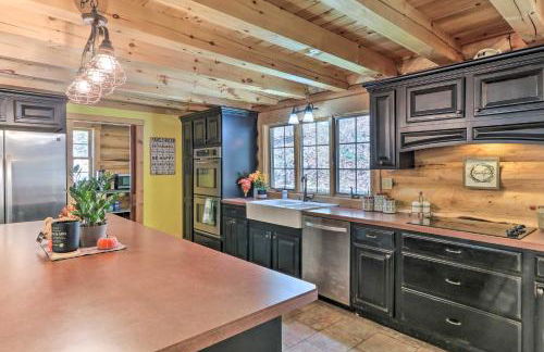 Expansive Group Getaway 11 Mi to Lancaster! - Foto 10