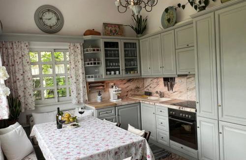 Sea front house & garden, Oropos - Foto 38