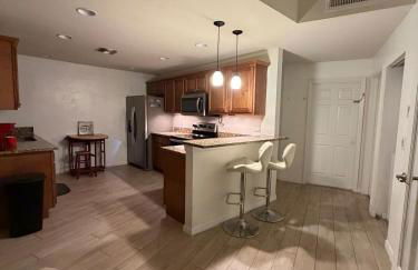 Stylish one bedroom apartment with full kitchen - Foto 30