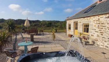 Luxury countryside retreat with hot tub - Foto 1