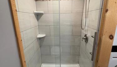 The Treehouse at 11 Gables - Center of Ludlow Village near Shopping and Restaurants - Foto 4