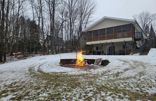 Lake Willow Lakefront House! Northwoods Retreat! - Foto 33