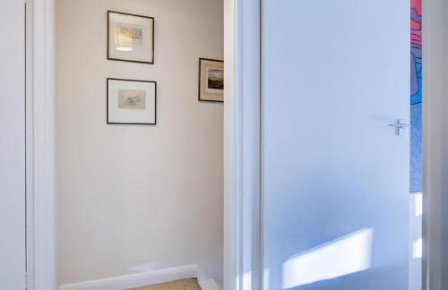 Charming Hilltop Cottage with Panoramic Views - Foto 11