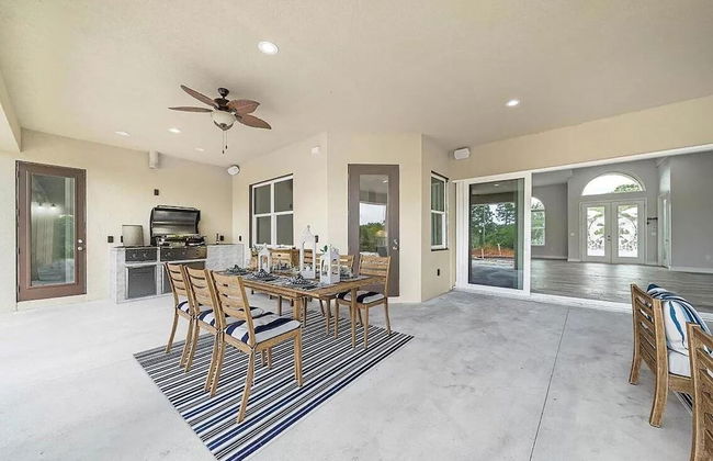 Stunning Luxury Mediterranean-style Private Oasis! - Foto 7