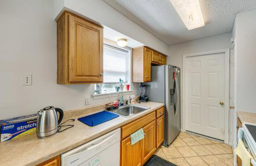 1 Mi to Denton Square Family Home with Fenced Yard! - Foto 10