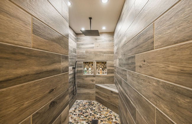 New Luxury Prescott Lynx B B 4k ft2 Sleeps 22 - Photo 15