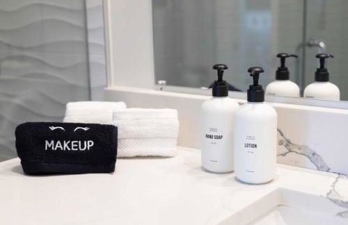 Fantasy Resort OMG PoolWaterfall outdoorKitchn Gym - Foto 29