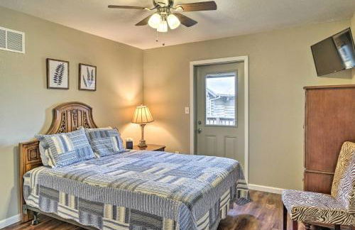 Waterfront Hollister Retreat with Dock and Game Room! - Foto 18