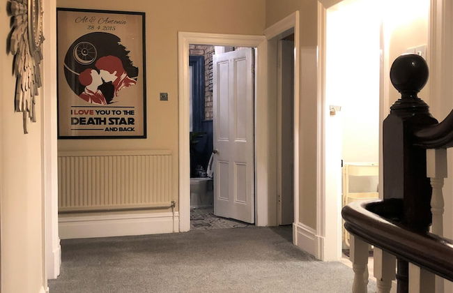 Lyndhurst - Photo 12