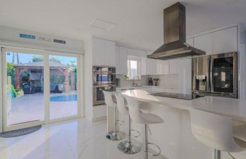 4 Bedroom Villa Pool Game Room By Beach & Hard Rock - Foto 16