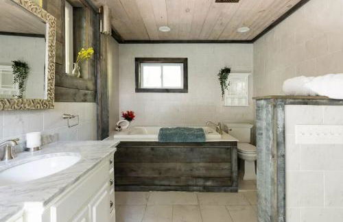 The Arts & Crafts House with Skylights, Deck, Jetted Bathtub - Foto 18