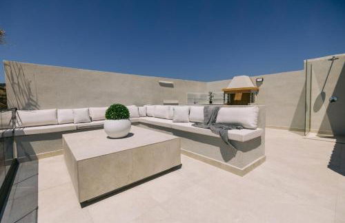 Celeste Luxury Villas - Photo 44