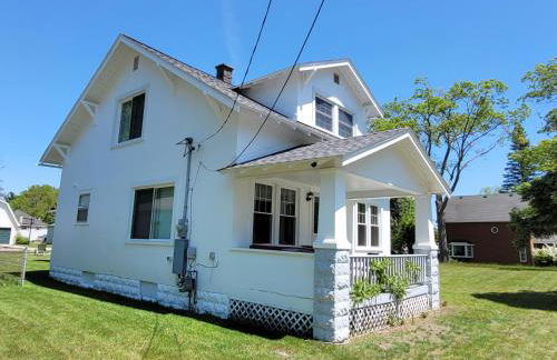 Oscoda Hilltop Haven - Great Location near Beach! - Foto 10