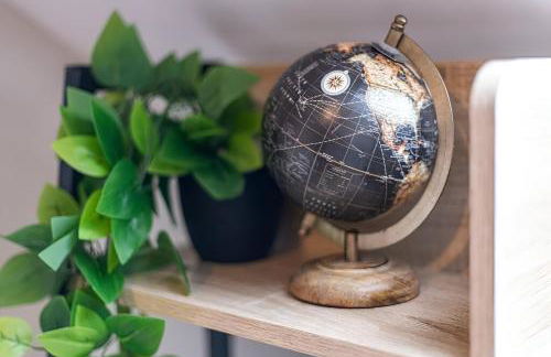 Earthy Elegance Stylish 4BR for Urban Escapes - Foto 32