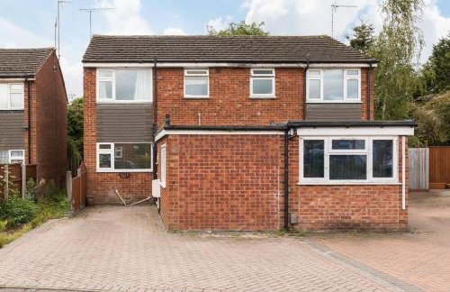 4-Bed Home for Contractors - Parking - Walk to Hospital - Foto 16