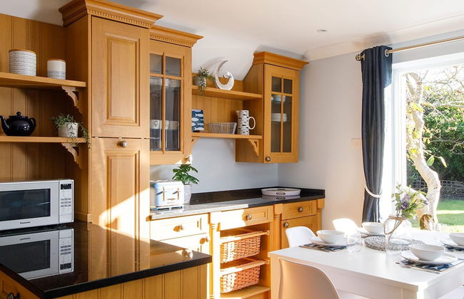 Quaint Coastal Cottage - 5 Mins From Beach - Foto 7