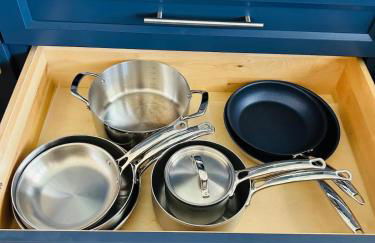 Stunning Lake House with a Pool and Hot Tub - Foto 31