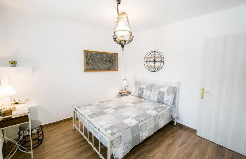 Mermaid Beachfront Villa - Photo 72