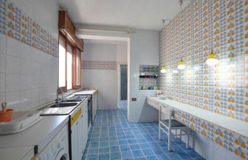 Gorgeous Apartment In Cava D'aliga - Foto 4