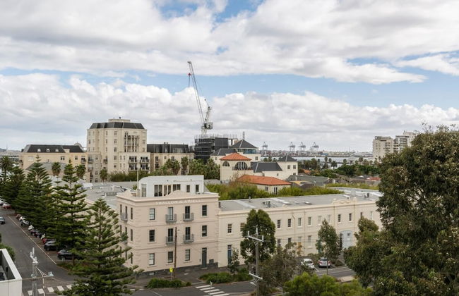 Stunning View 2-bed in Port Melbourne w/ Parking - Foto 35