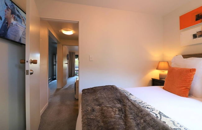 Distinctive Adjacent Two Lake View Townhouses - Foto 8