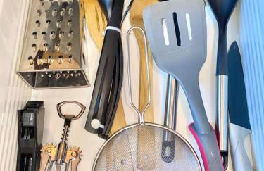 Oakley Vale House and Garden! Free Private Parking, TV, Fully Equipped - Photo 23