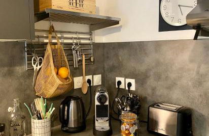 NOUVEAU - Jungle Montpeul - Clim - Wifi fibre - Netflix - 5' du centre et gare - Parking - Loggia - 15' des plages - Foto 6