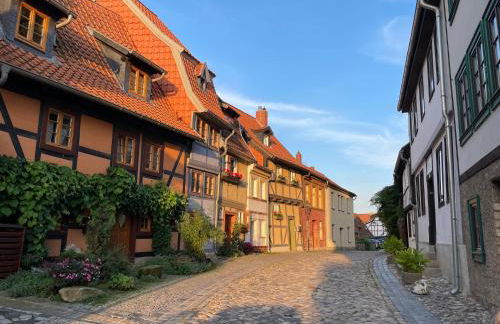 Mittelalterdomizil mit Balkon und Parkplätzen - Foto 4