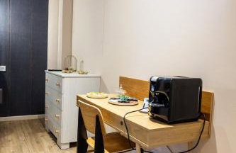 Omega Suites 31 - Photo 8