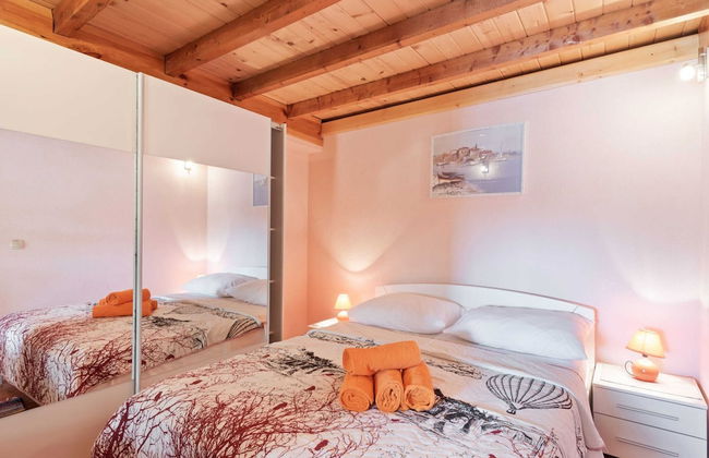 Pleasant Holiday Home in Polača with Swimming Pool - Foto 2