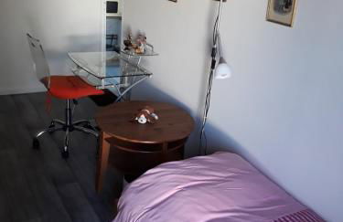 Studio meublé 2 pièces jardin piscine - Foto 5