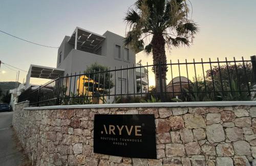 ARYVE Townhouse Rhodos mit Akropolis- und Meerblick sowie Jacuzzi und tollen Sonnenterrassen und Garten - Photo 3