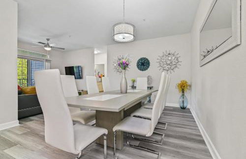 Stylish 3BR Condo Near Disney Pool, Gym & More! - Foto 9