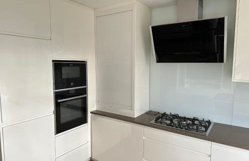 28 Harleyford court - Photo 4