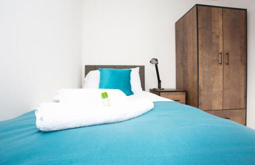 GERARD WALK - Spacious Home, High Speed Wi-Fi, Free Parking, Garden - Foto 21