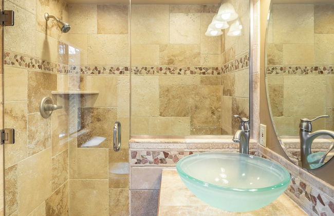 Frosted Shore by Avantstay Luxury Lake Views - Photo 35