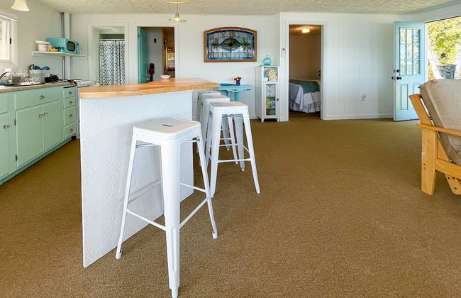 Acadia Bay Cottages - Photo 8