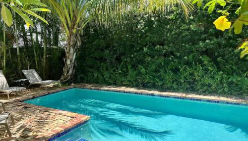 Casa Paradiso - A Sun Drenched Escape with Poolside Cabana Charm - Foto 2