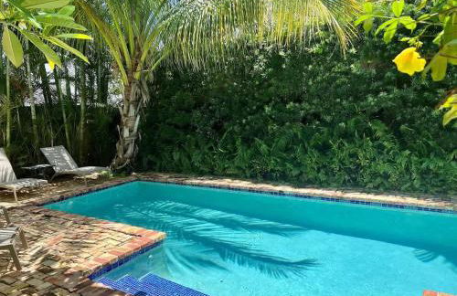 Casa Paradiso - A Sun Drenched Escape with Poolside Cabana Charm - Foto 2