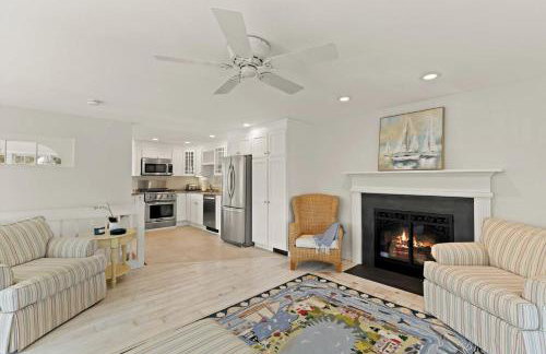 Breathtaking Cape Cod Beachhouse with Private Beach Access Near Sandwich, Massachusetts - Foto 23