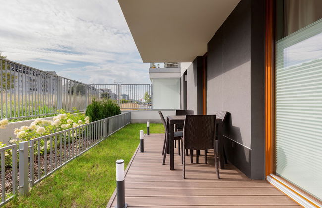 Warsaw Apartment Szajnowicza by Renters - Photo 44