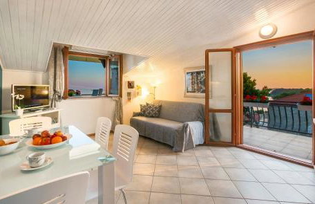 Golden view luxury apartment - Photo 7